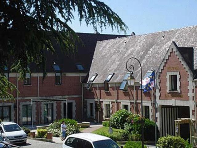 Cit'Hotel - Hotel Le Cedre Noyon Ngoại thất bức ảnh